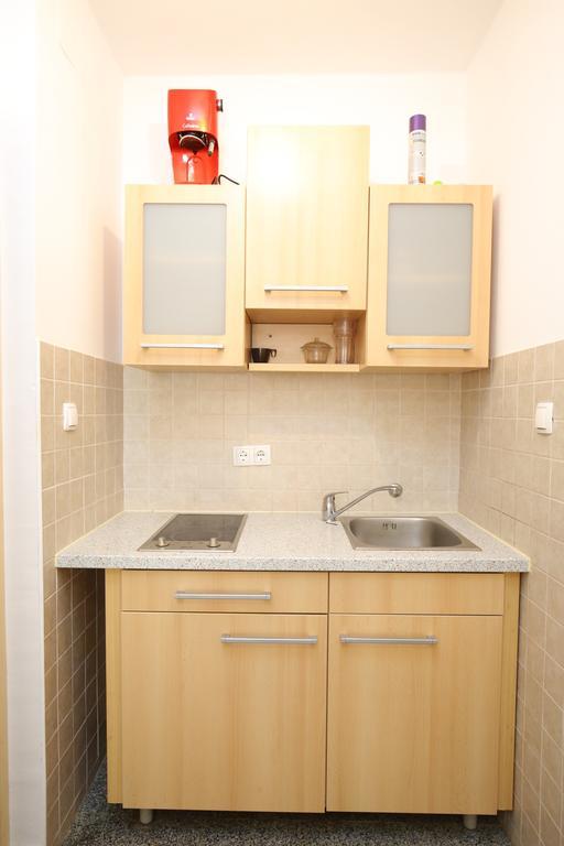 Apartments Tina P Vir Exterior foto
